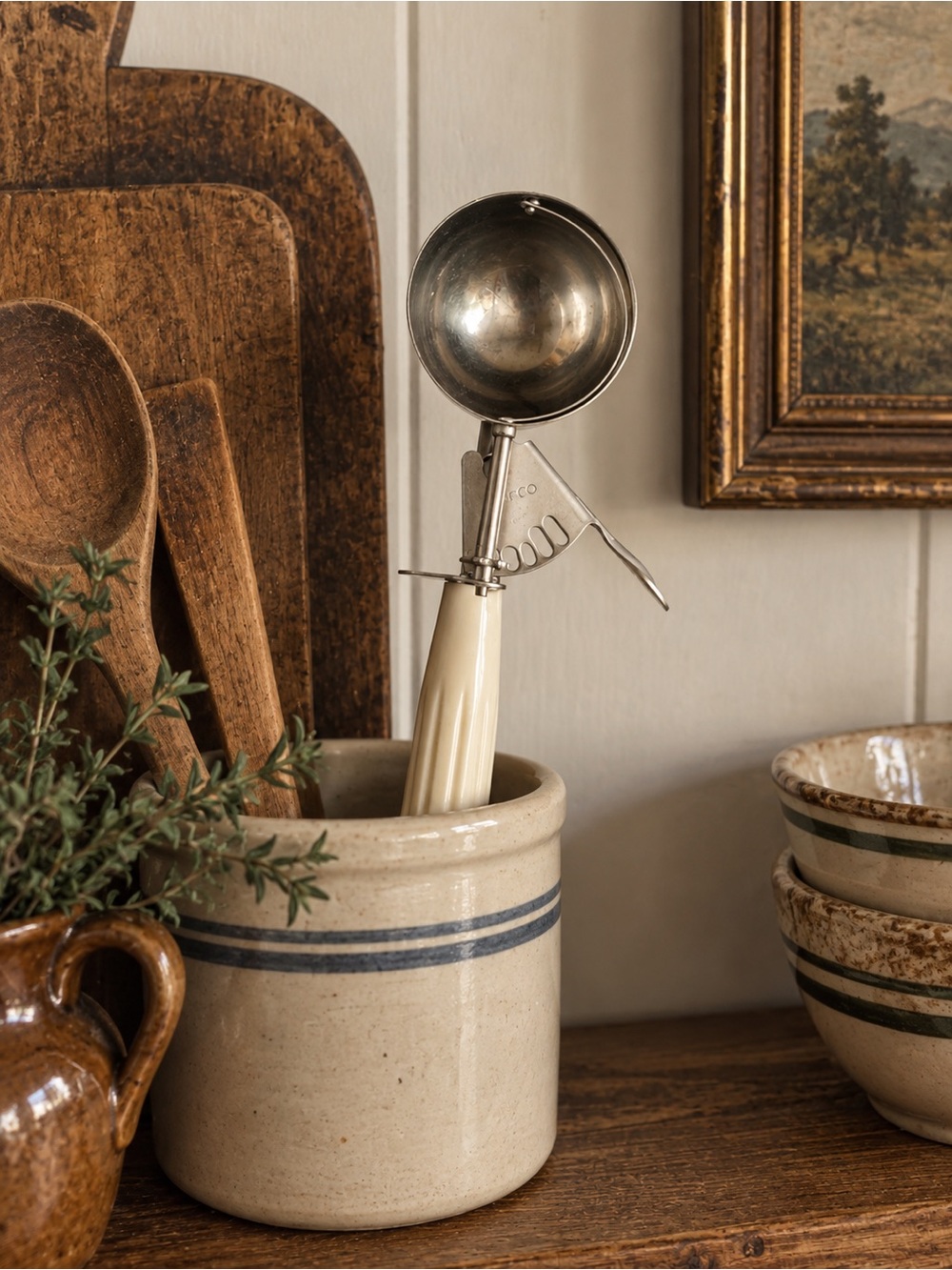 Cream Retro Metal Ice Cream Scoop